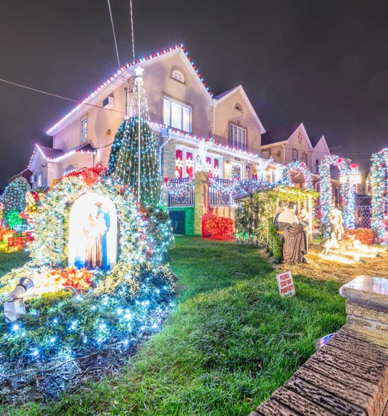 Holiday Lighting Trends: What’s New for This Season